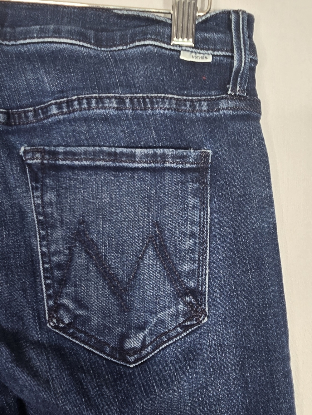 Mother The Weekender Fray Size 28 Mint Condition Dark Stretch Denim Flare - Picture 12 of 15